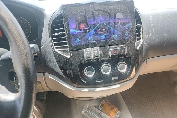 Used FORTHING Lingzhi 2016 V3 1.5L 7-seat Standard Model China IV Standard Audio And AC Panel