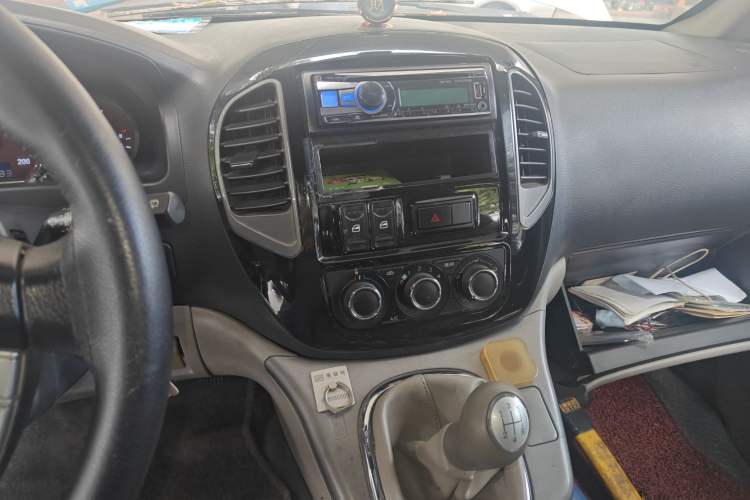 Used FORTHING Lingzhi 2016 M5 2.0L 7-seat Long-wheelbase Comfort Version Audio And AC Panel