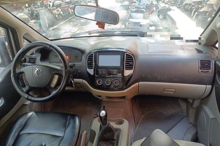 Used FORTHING Lingzhi 2016 M3 1.6L 7-Seater Luxury Model China V Standard Center Console