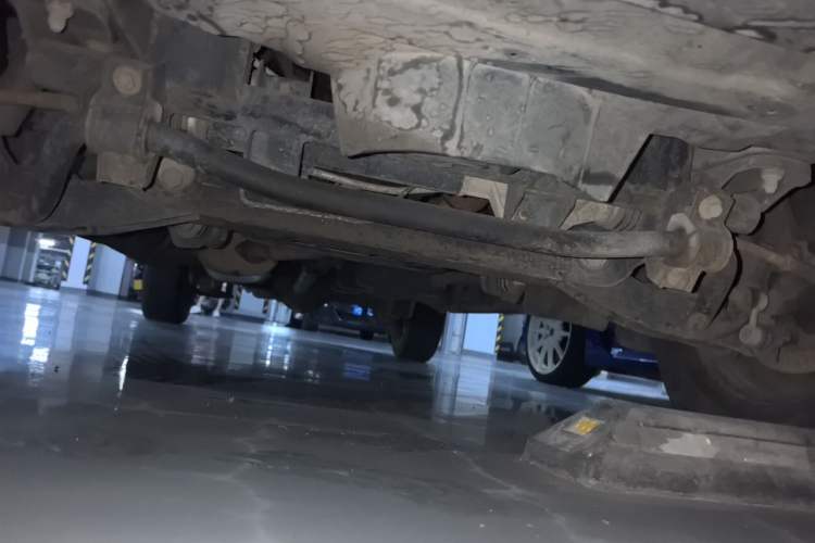Used FORTHING Lingzhi 2016 M3L 1.6L 7-Seater Comfort Model Chassis Front