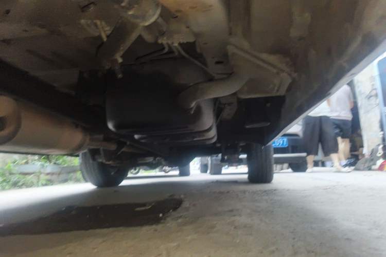 Used FORTHING Lingzhi 2016 M3 1.6L 7-seater Standard Model China IV Standard Chassis Front Left