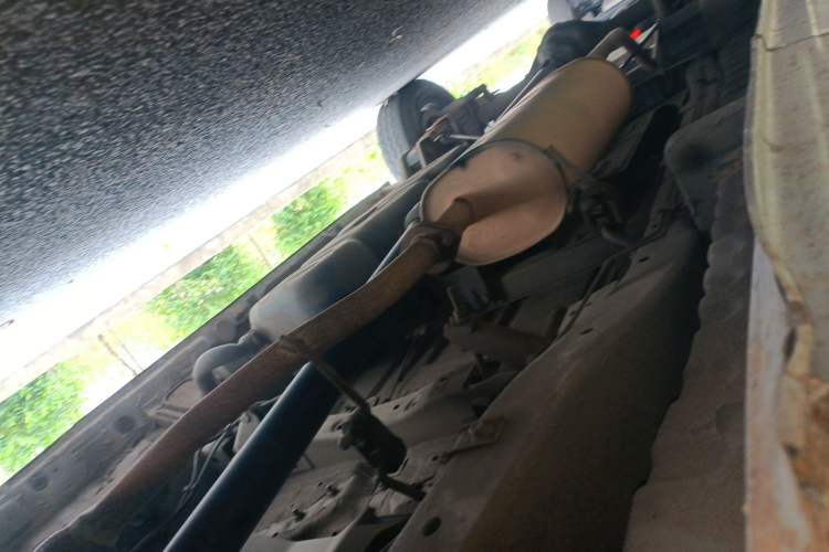 Used FORTHING Lingzhi 2016 M3L 1.6L 7-Seater Standard Model Chassis Front Right