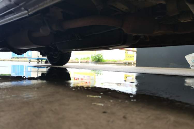 Used FORTHING Lingzhi 2016 M5 2.0L 7-seat Long-wheelbase Standard Model Chassis Front Right