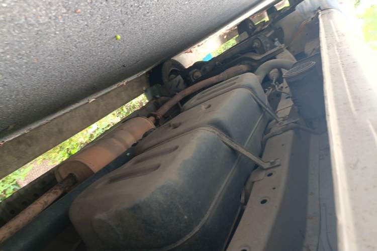 Used FORTHING Lingzhi 2016 M3L 1.6L 7-Seater Standard Model Chassis Rear Left