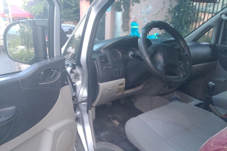 Used FORTHING Lingzhi 2016 V3 1.5L 7-Seater Standard Model China V Emission Standard Driver Seat