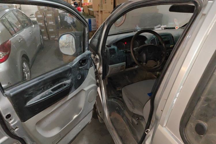 Used FORTHING Lingzhi 2016 M3L 1.6L 7-Seater Standard Model Driver Seat