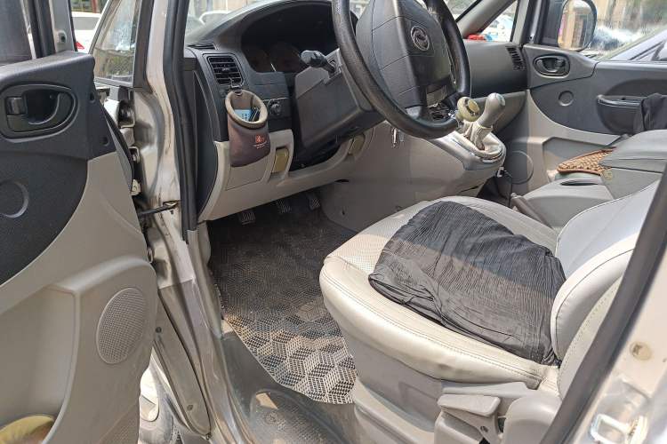 Used FORTHING Lingzhi 2016 M5 2.0L 7-seat Long-wheelbase Comfort Version Driver Seat