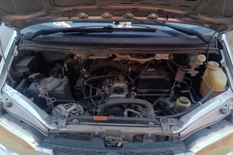 Used FORTHING Lingzhi 2016 V3 1.5L 7-Seater Standard Model China V Emission Standard Engine Bay