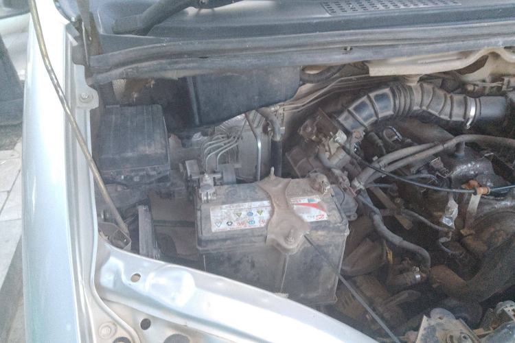 Used FORTHING Lingzhi 2016 V3 1.5L 7-Seater Standard Model China V Emission Standard Engine Bay Right