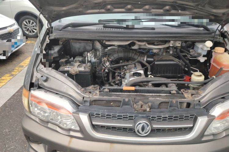 Used FORTHING Lingzhi 2016 V3 1.5L 7-Seater Standard Model China V Emission Standard Engine Bay Right