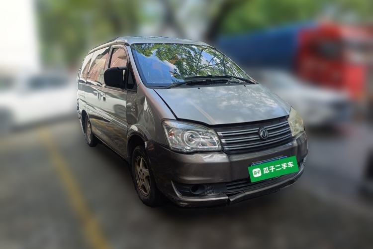 Used FORTHING Lingzhi 2016 M3 1.6L 7-Seater Luxury Model China V Standard Front Right 45 Deg