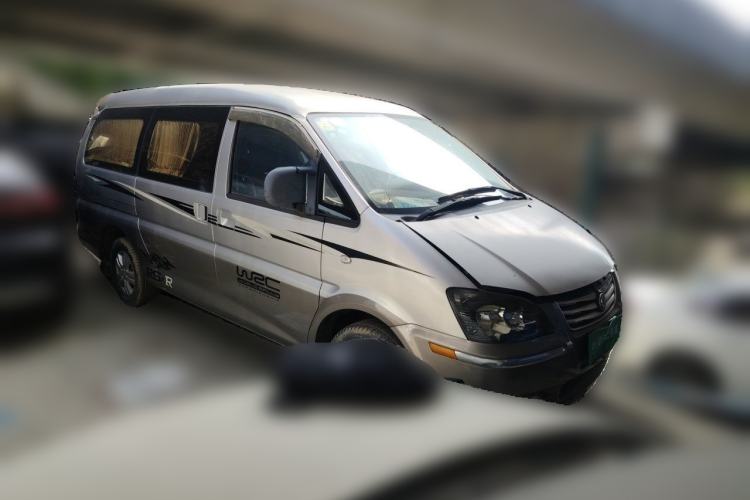 Used FORTHING Lingzhi 2016 M3L 1.6L 7-Seater Comfort Model Front Right 45 Deg