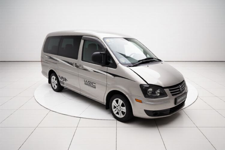 Used FORTHING Lingzhi 2016 M3L 1.6L 7-Seater Comfort Model Front Right 45 Deg