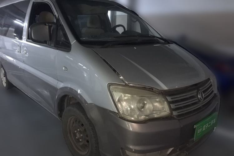 Used FORTHING Lingzhi 2016 M3L 1.6L 7-Seater Comfort Model Front Right 45 Deg