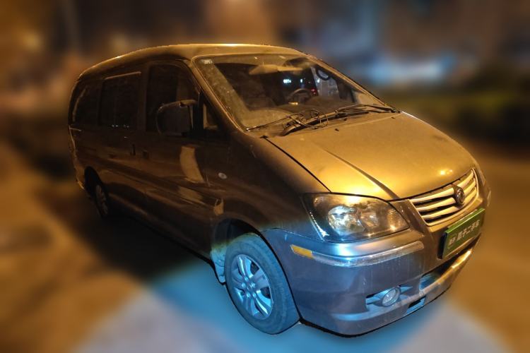 Used FORTHING Lingzhi 2016 M3L 1.6L 7-Seater Standard Model Front Right 45 Deg