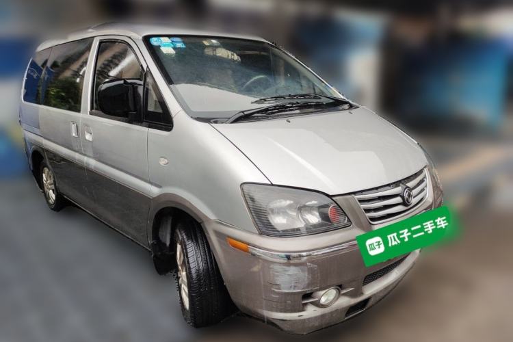 Used FORTHING Lingzhi 2016 V3 1.5L 7-Seater Luxury Model China V Emission Standard Front Right 45 Deg