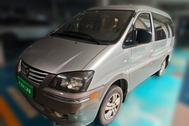 Używany FORTHING Lingzhi 2016 V3 1.5L 7-Seater Comfort Model China IV Standard