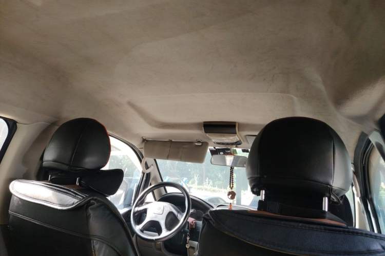 Used FORTHING Lingzhi 2016 M3L 1.6L 7-Seater Comfort Model Headliner
