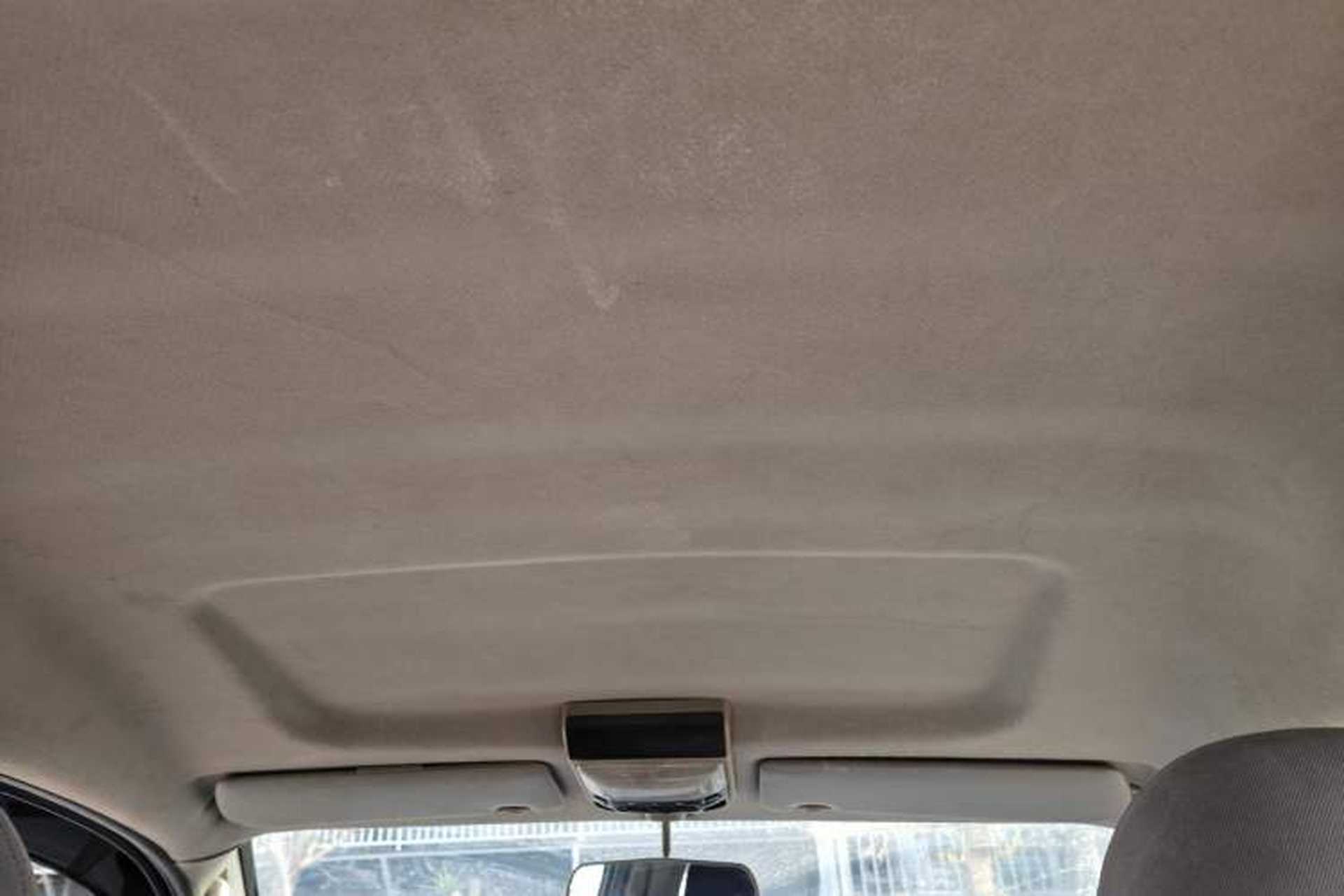 Used FORTHING Lingzhi 2016 M3L 1.6L 7-Seater Comfort Model Headliner
