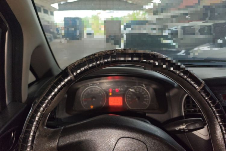 Used FORTHING Lingzhi 2016 V3 1.5L 7-Seater Standard Model China V Emission Standard Instrument Cluster