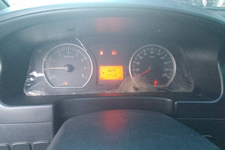 Used FORTHING Lingzhi 2016 V3 1.5L 7-Seater Standard Model China V Emission Standard Instrument Cluster