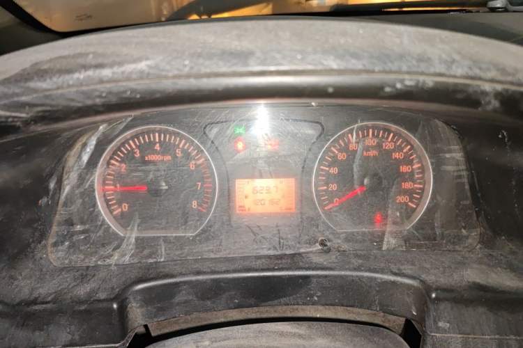 Used FORTHING Lingzhi 2016 M3L 1.6L 7-Seater Standard Model Instrument Cluster