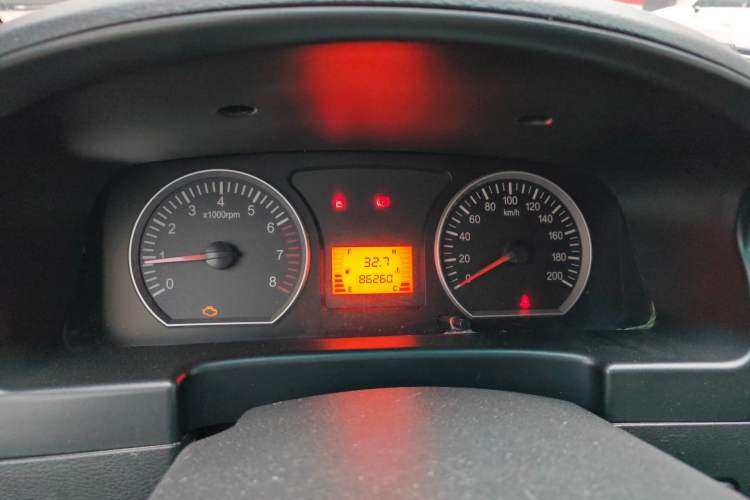 Used FORTHING Lingzhi 2016 M3L 1.6L 7-Seater Standard Model Instrument Cluster