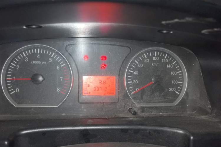 Used FORTHING Lingzhi 2016 M3L 1.6L 7-Seater Comfort Model Instrument Cluster