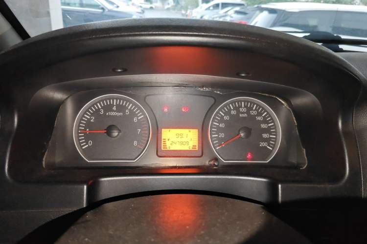 Used FORTHING Lingzhi 2016 M3L 1.6L 7-Seater Comfort Model Instrument Cluster
