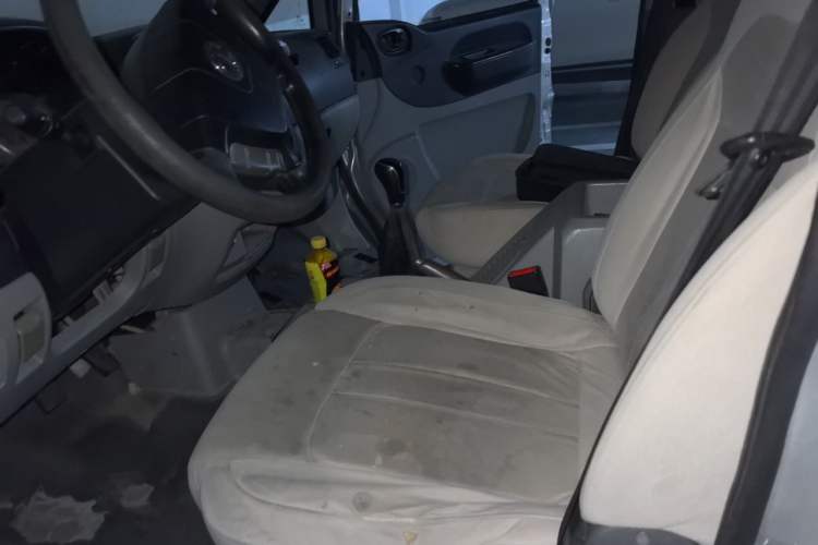 Used FORTHING Lingzhi 2016 M3L 1.6L 7-Seater Comfort Model Left Front Seat