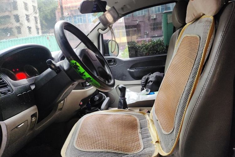 Used FORTHING Lingzhi 2016 V3 1.5L 7-Seater Luxury Model China V Emission Standard Left Front Seat