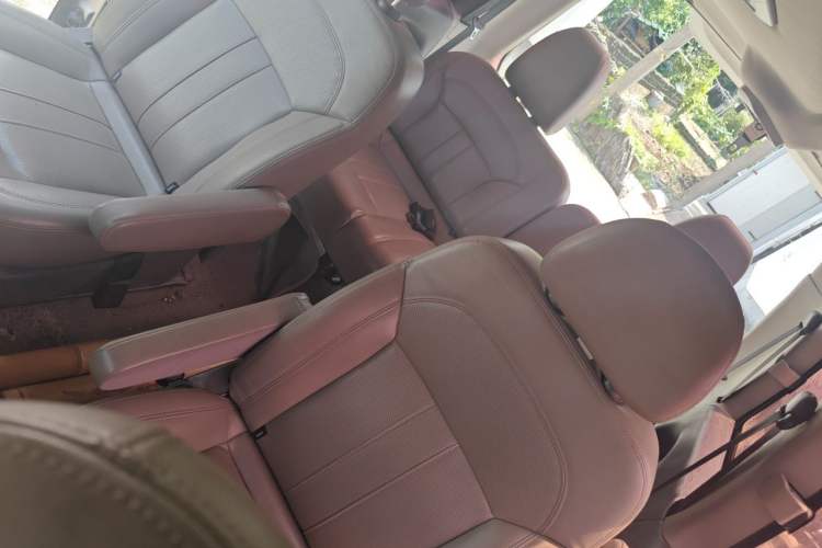 Used FORTHING Lingzhi 2016 M3 1.6L 7-Seater Luxury Model China IV Standard Left Rear Seat