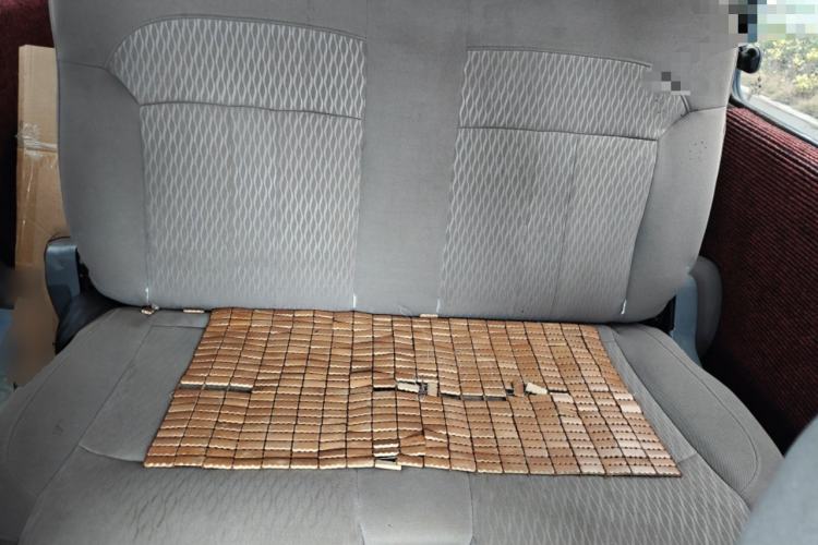 Used FORTHING Lingzhi 2016 M3 1.6L 7-Seater Standard Model China V Emission Standard Left Rear Seat