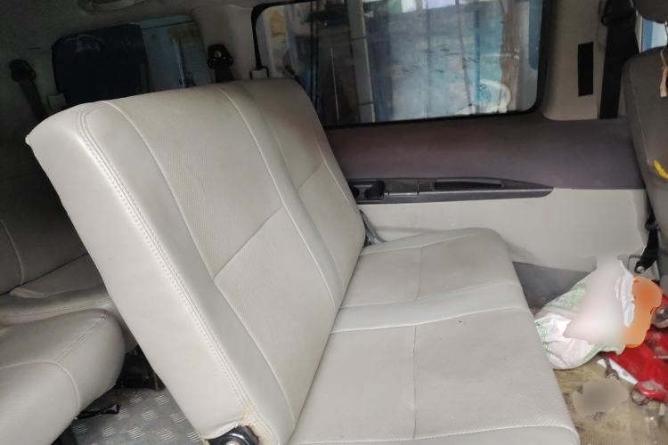 Used FORTHING Lingzhi 2016 V3 1.5L 7-Seater Luxury Model China V Emission Standard Left Rear Seat