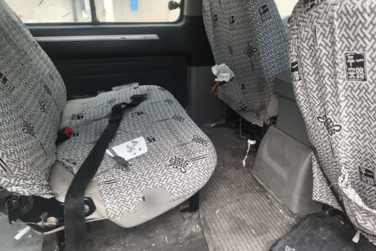 Used FORTHING Lingzhi 2016 M3 1.6L 7-seater Standard Model China IV Standard Left Rear Seat