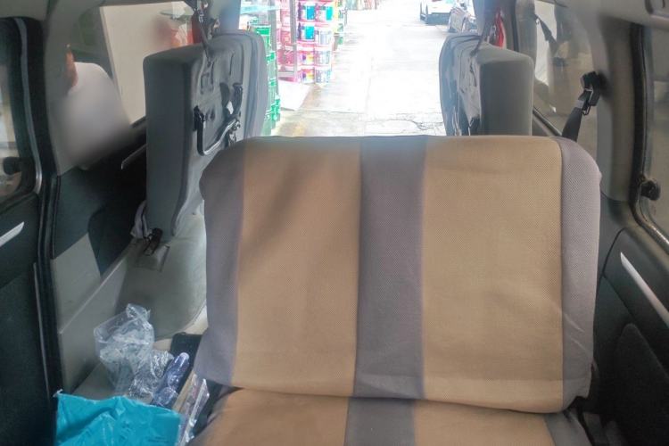 Used FORTHING Lingzhi 2016 M3L 1.6L 7-Seater Standard Model Left Rear Seat