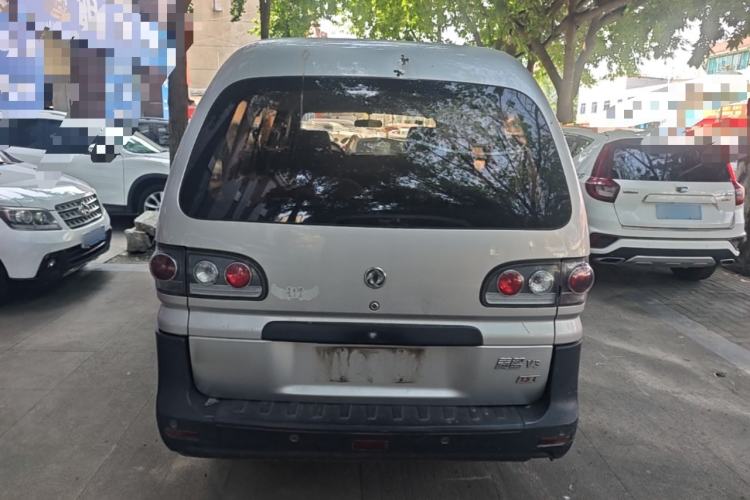 Used FORTHING Lingzhi 2016 V3 1.5L 7-seat Standard Model China IV Standard Rear