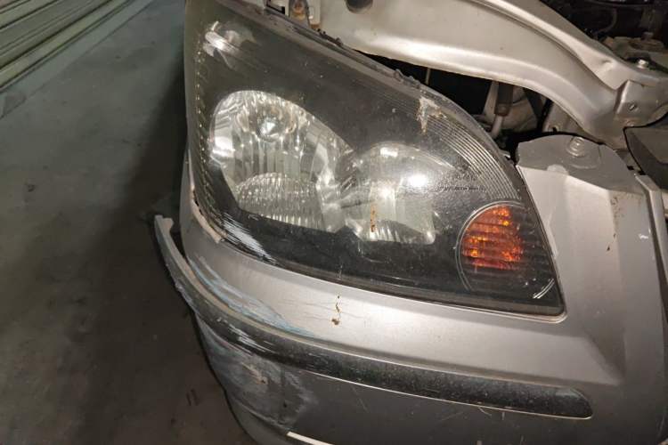 Used FORTHING Lingzhi 2016 M3L 1.6L 7-Seater Standard Model Right Front Headlight