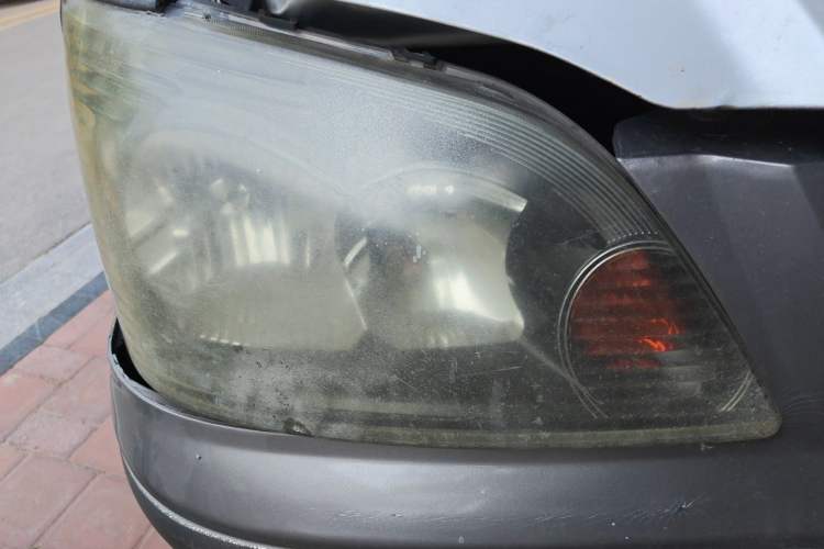 Used FORTHING Lingzhi 2016 M3L 1.6L 7-Seater Luxury Model Right Front Headlight