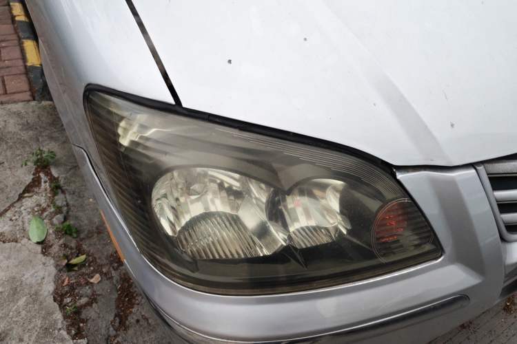Used FORTHING Lingzhi 2016 M3L 1.6L 7-Seater Standard Model Right Front Headlight