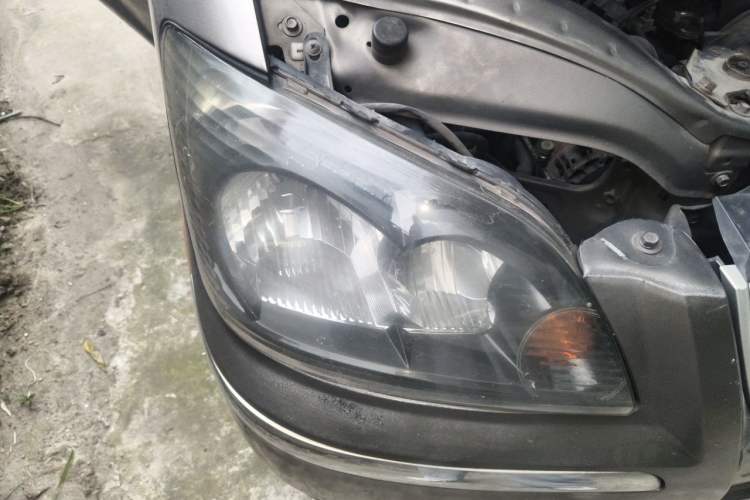 Used FORTHING Lingzhi 2016 M3 1.6L 7-seater Standard Model China IV Standard Right Front Headlight