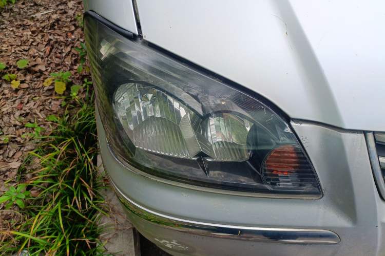 Used FORTHING Lingzhi 2016 M3L 1.6L 7-Seater Standard Model Right Front Headlight