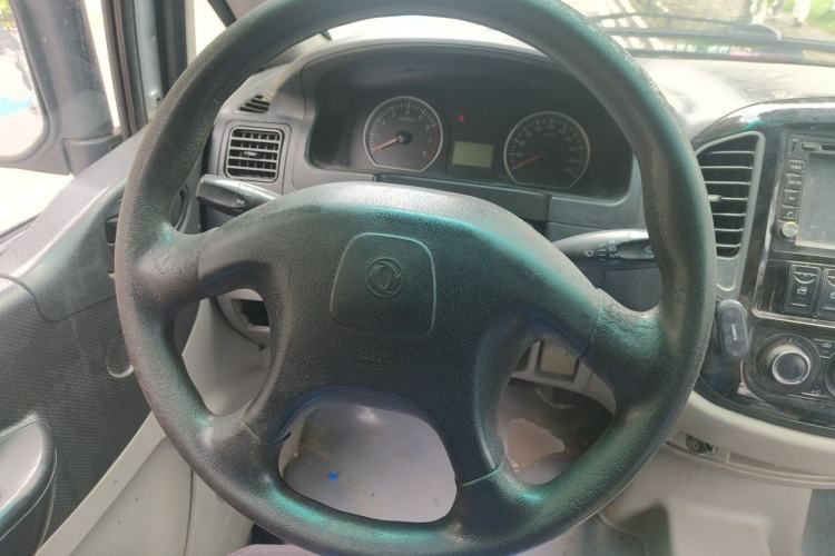 Used FORTHING Lingzhi 2016 M3L 1.6L 7-Seater Comfort Model Steering Wheel