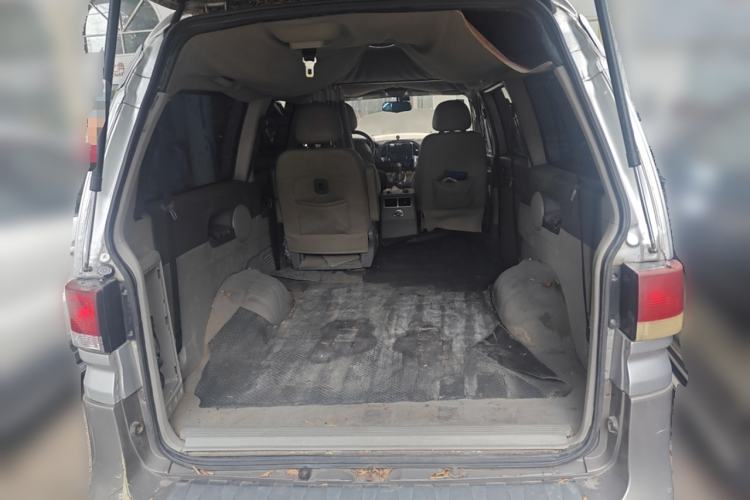Used FORTHING Lingzhi 2016 M5 2.0L 7-seat Long-wheelbase Comfort Version Trunk