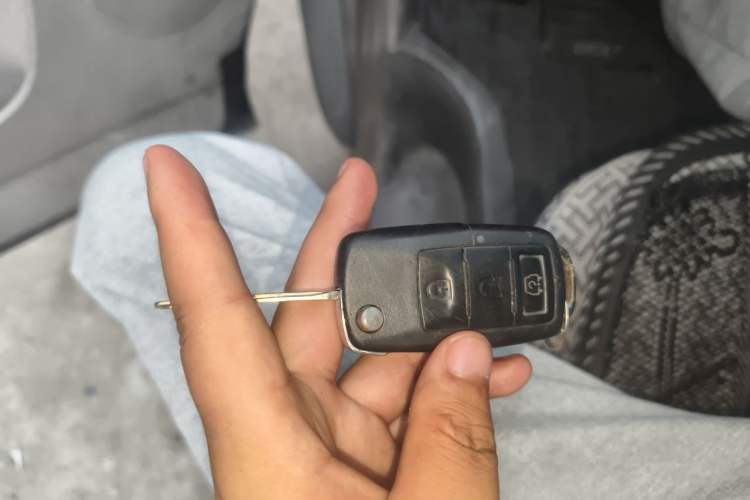 Used FORTHING Lingzhi 2016 M3 1.6L 7-seater Standard Model China IV Standard Vehicle Key