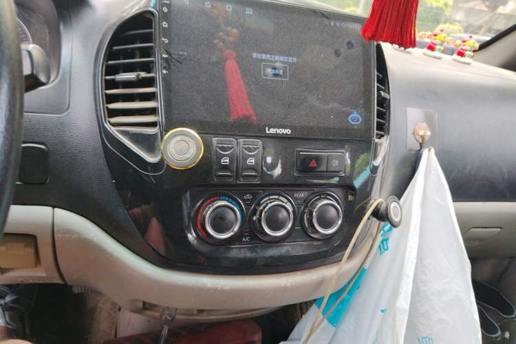 Used FORTHING Lingzhi 2016 M3L 1.6L 7-Seater Comfort Model Audio And AC Panel