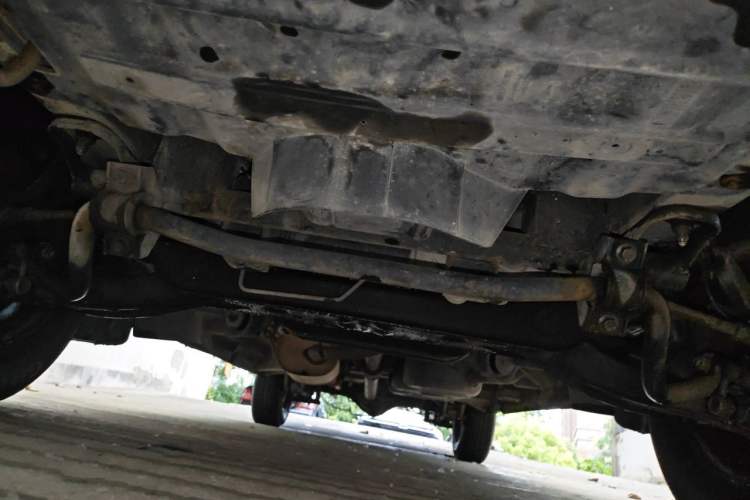 Used FORTHING Lingzhi 2016 M3L 1.6L 7-Seater Comfort Model Chassis Front