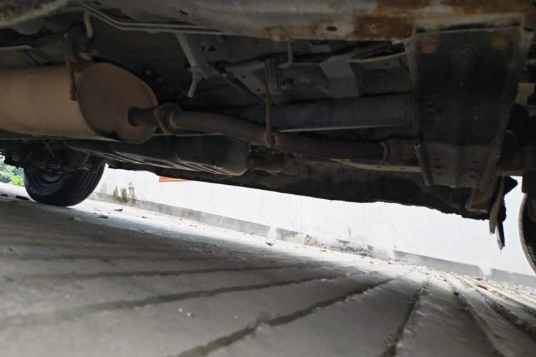 Used FORTHING Lingzhi 2016 M3L 1.6L 7-Seater Comfort Model Chassis Front Right