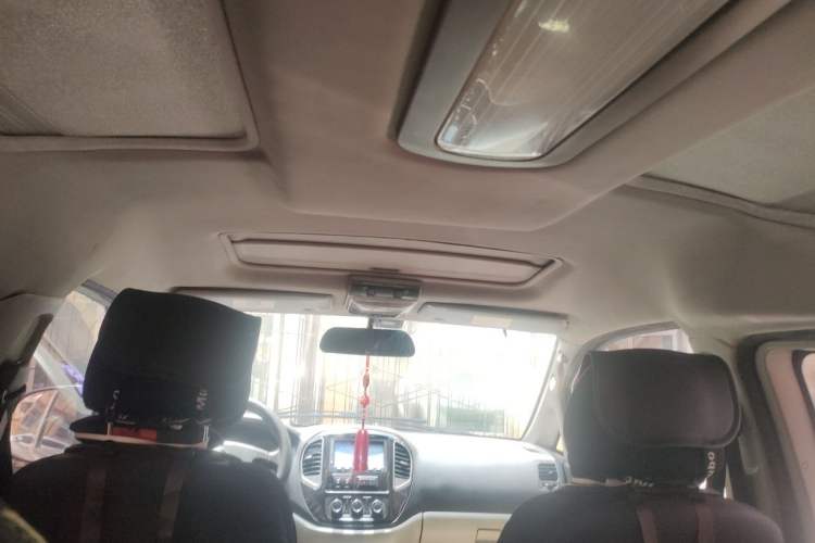 Used FORTHING Lingzhi 2016 M3 1.6L 7-Seater Luxury Model China V Standard Headliner