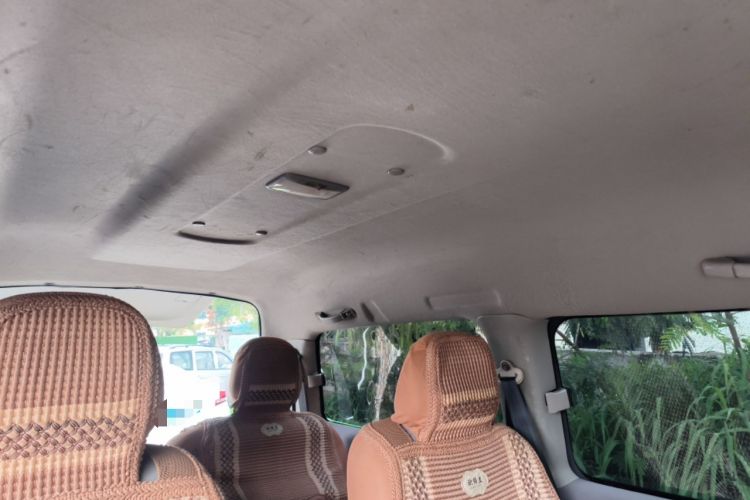 Used FORTHING Lingzhi 2016 M3L 1.6L 7-Seater Comfort Model Headliner